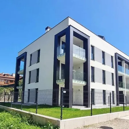 Aernus Marina - Piscina, Parking Y Terraza